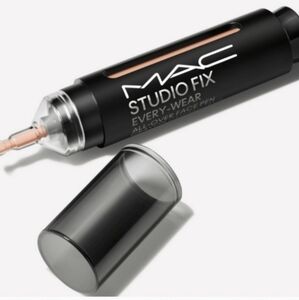 Mac Studio Fix Every Wear All Over Face Pen N18